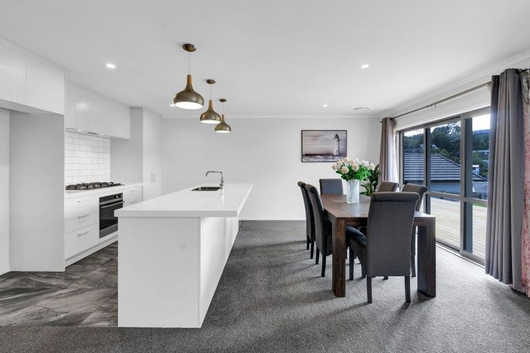 Photo of property in 23 Garrett Drive, Whalers Gate, New Plymouth, 4310