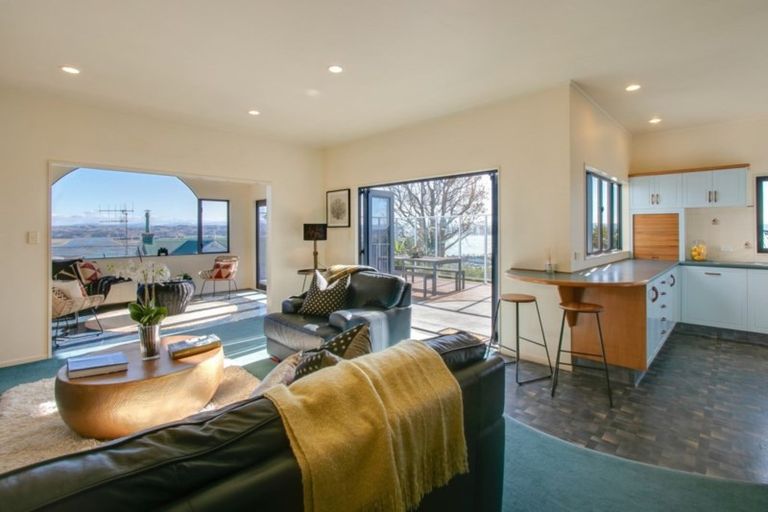 Photo of property in 115b Chaucer Road, Hospital Hill, Napier, 4110