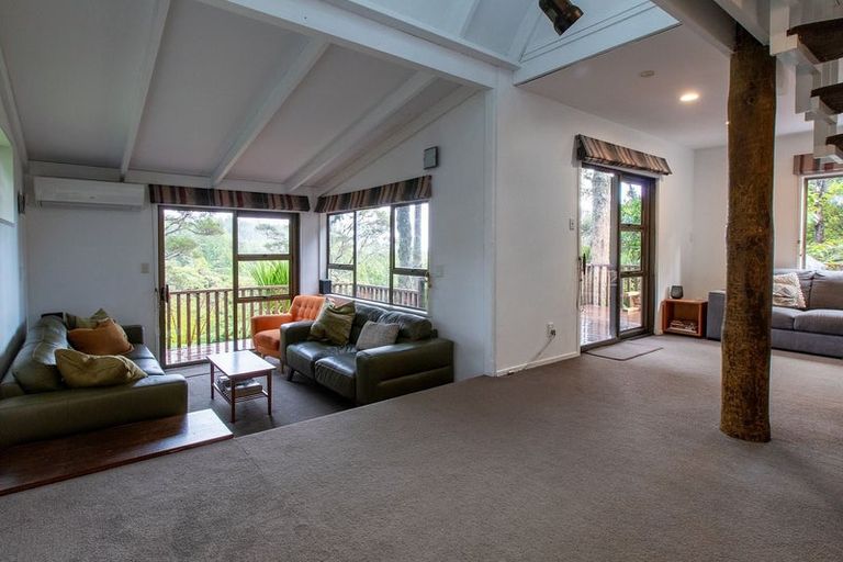 Photo of property in 266 Konini Road, Titirangi, Auckland, 0604