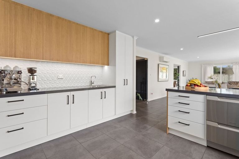 Photo of property in 12 Motutere Place, Ohope, 3121