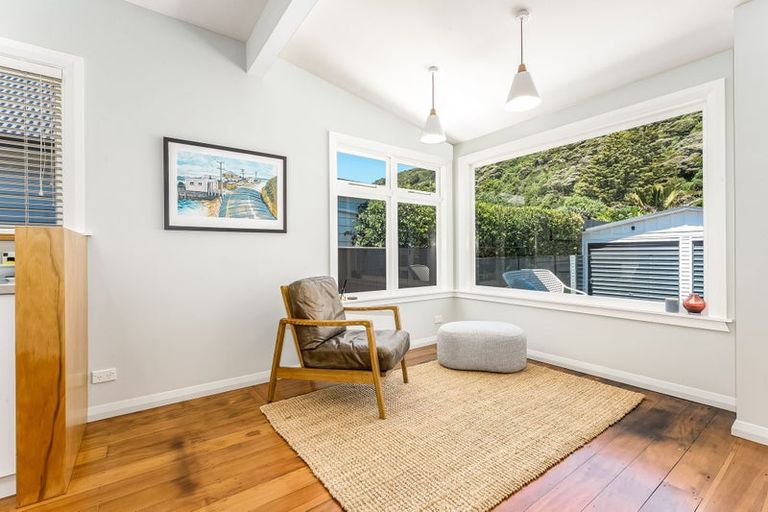 Photo of property in 73 Oroua Street, Eastbourne, Lower Hutt, 5013