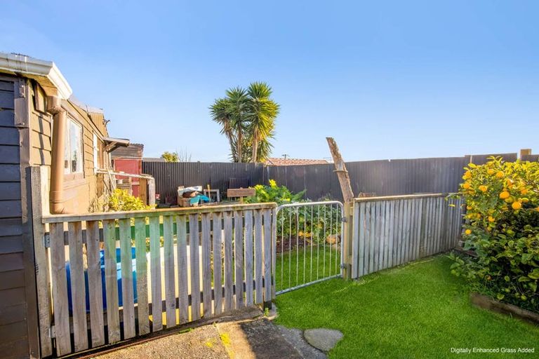 Photo of property in 6 Grenville Street, Levin, 5510