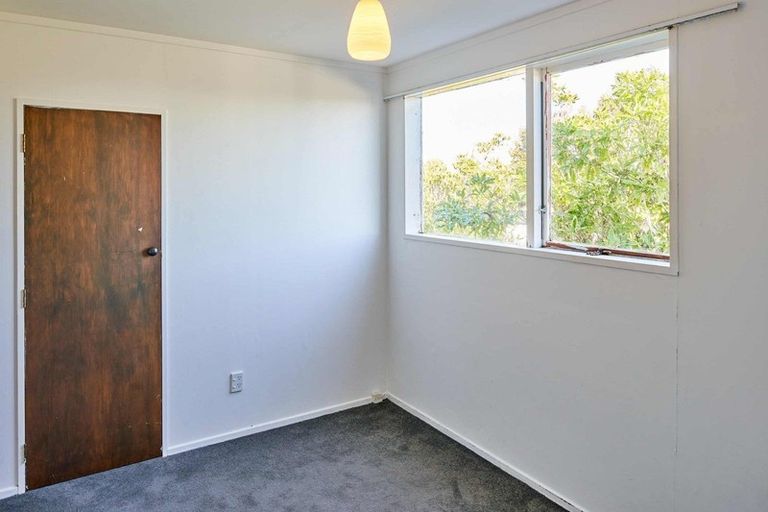 Photo of property in 11 Lauderdale Road, Papakowhai, Porirua, 5024