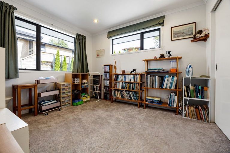 Photo of property in 51 Shrule Place, Huntington, Hamilton, 3210