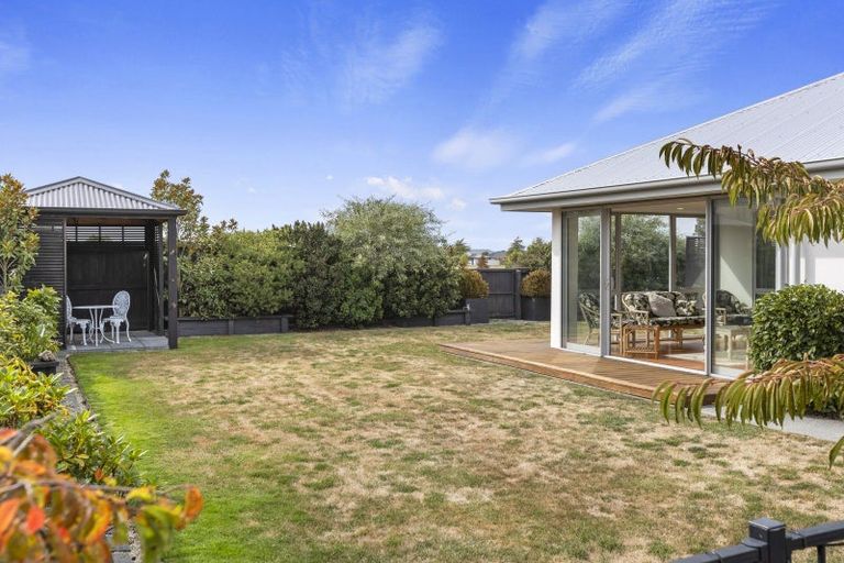 Photo of property in 22 Sequoia Way, Rangiora, 7400