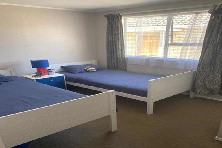 Photo of property in 382 Bucklands Beach Road, Bucklands Beach, Auckland, 2012