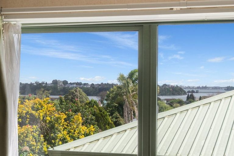 Photo of property in 17b Corinna Street, Welcome Bay, Tauranga, 3112