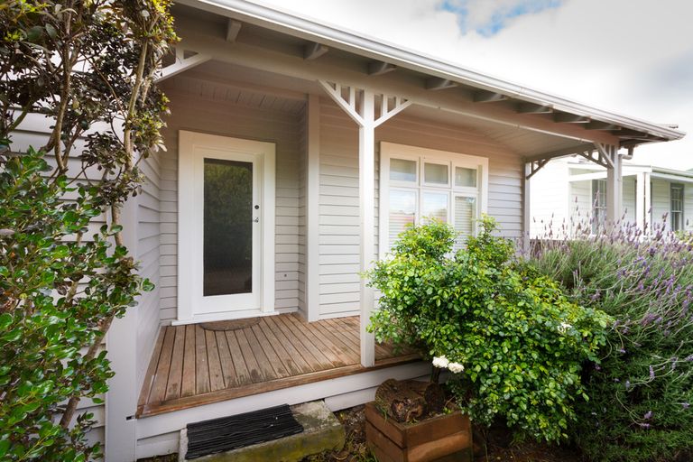 Photo of property in 276 Grey Street, Palmerston North, 4414