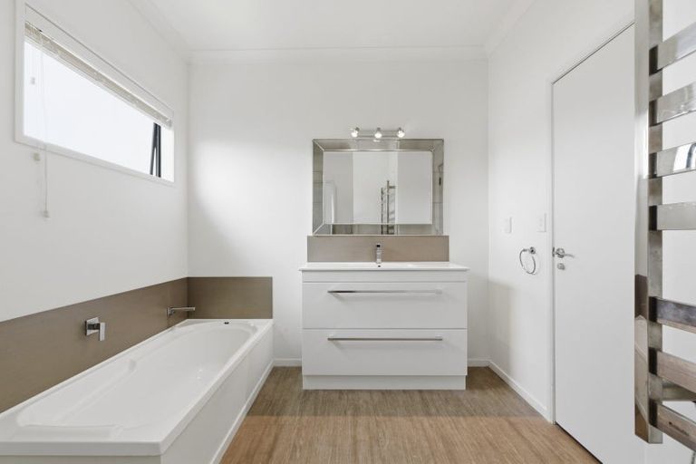 Photo of property in 32 Vale Street, Otumoetai, Tauranga, 3110