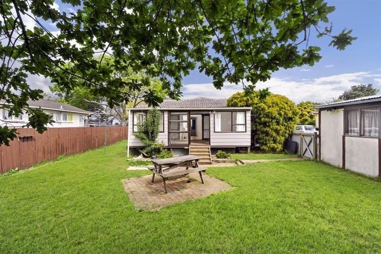 Photo of property in 18 Balloch Street, Randwick Park, Auckland, 2105