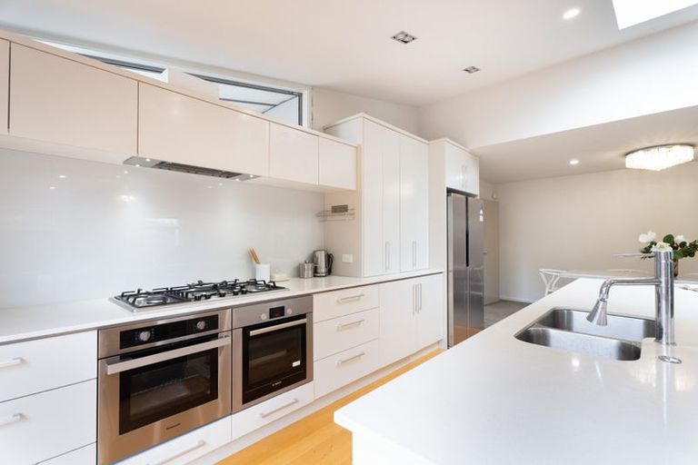 Photo of property in 8 Halewood Grove, Churton Park, Wellington, 6037