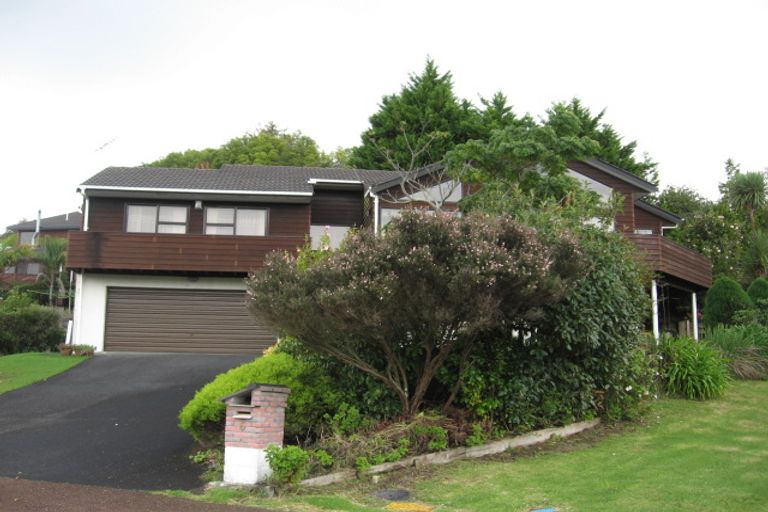 Photo of property in 6 Bretton Lane, Howick, Auckland, 2014