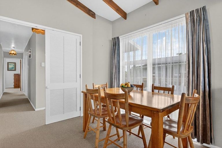 Photo of property in 98 Eban Avenue, Hillcrest, Auckland, 0627