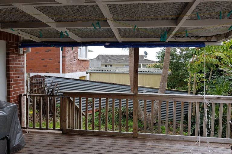 Photo of property in 295 Don Buck Road, Massey, Auckland, 0614