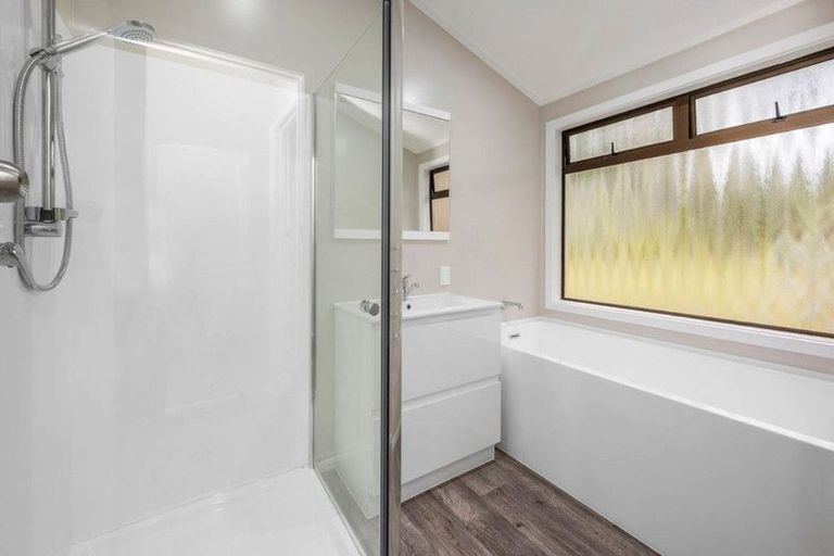 Photo of property in 66a Utuhina Road, Springfield, Rotorua, 3015