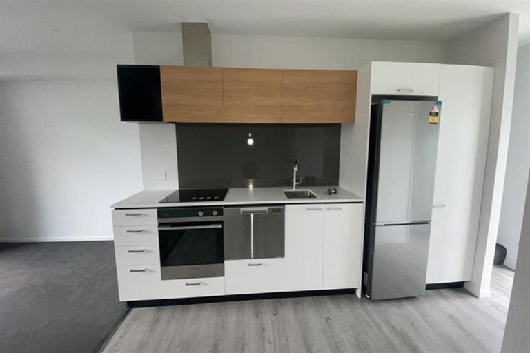 Photo of property in 10/302 Fitzgerald Avenue, Christchurch Central, Christchurch, 8013