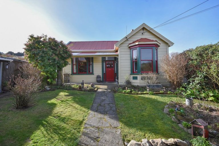 Photo of property in 68 Hall Road, Sawyers Bay, Port Chalmers, 9023