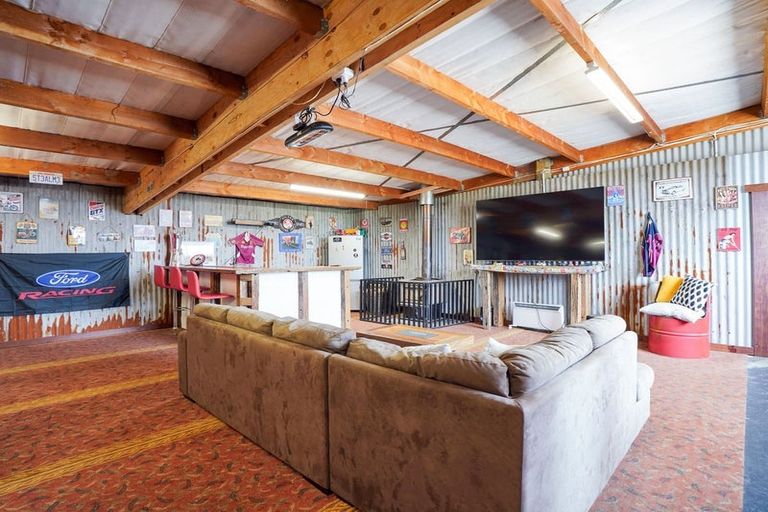 Photo of property in 381 Bay Road, West Plains, Invercargill, 9879