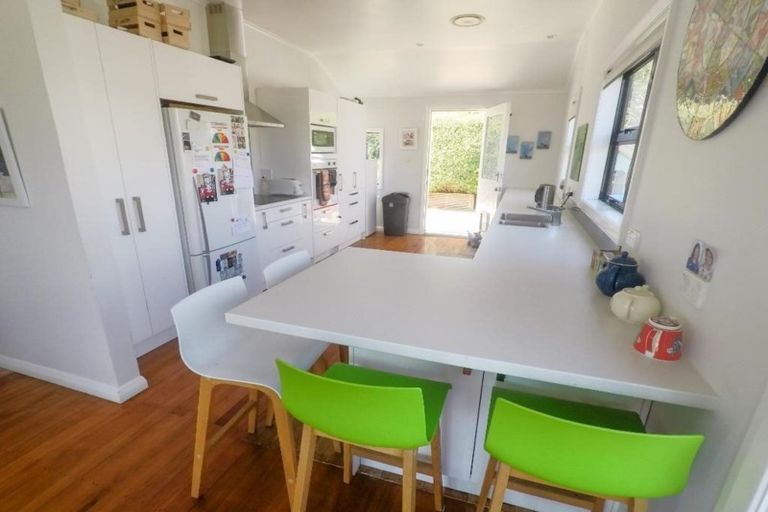 Photo of property in 50 Sheridan Terrace, Johnsonville, Wellington, 6037