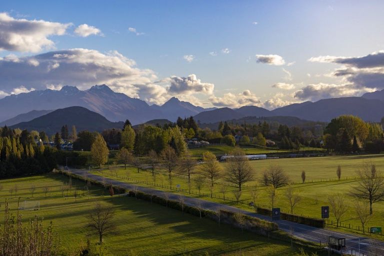 Photo of property in 7 Derby Street, Arrowtown, 9302