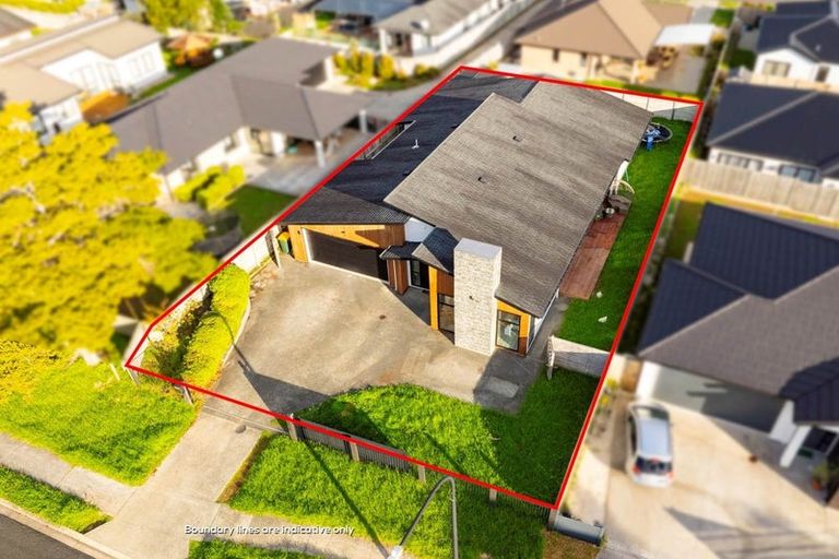 Photo of property in 203 Matua Road, Kumeu, 0810