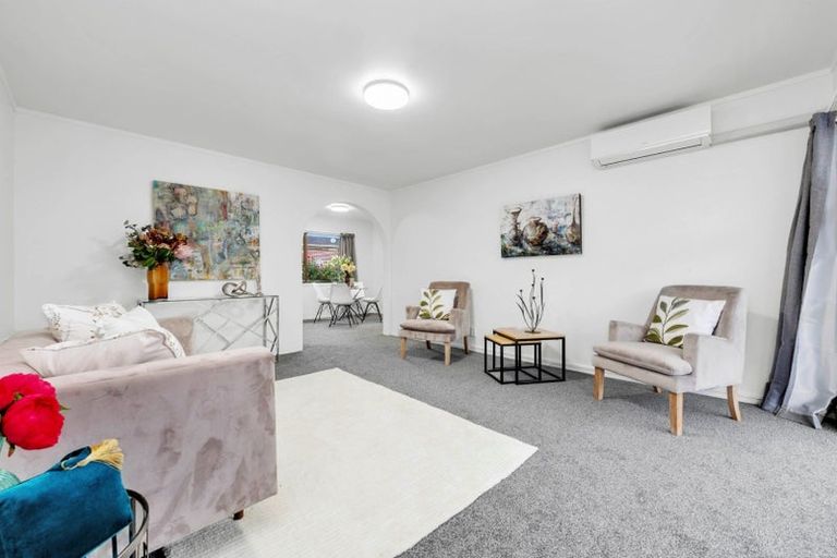 Photo of property in 2/46 View Road, Henderson, Auckland, 0612