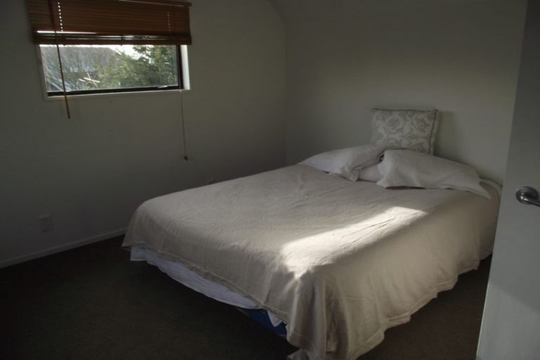 Photo of property in 2/76 Hamilton Avenue, Ilam, Christchurch, 8041