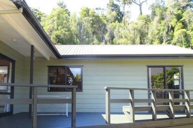 Photo of property in 64 Power Road, Karoro, Greymouth, 7805