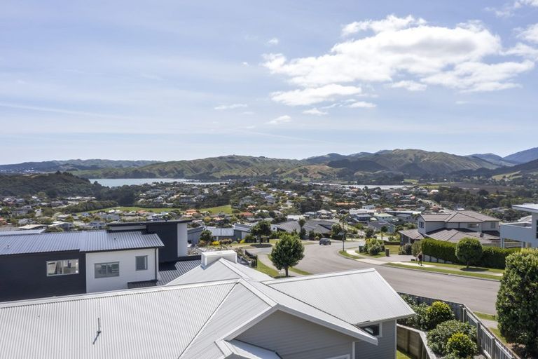 Photo of property in 2 Pacific View, Whitby, Porirua, 5024