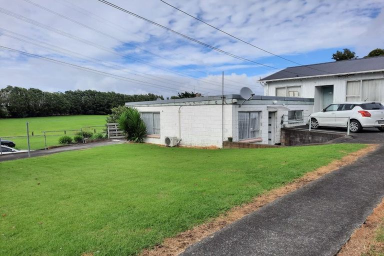 Photo of property in 4 Waimana Road, Conifer Grove, Takanini, 2112