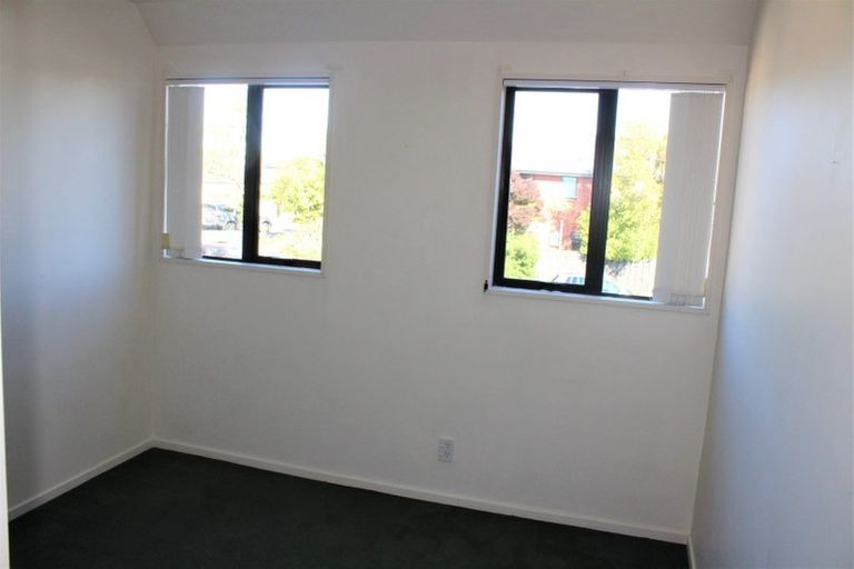 Photo of property in 74 Mandeville Street, Riccarton, Christchurch, 8011