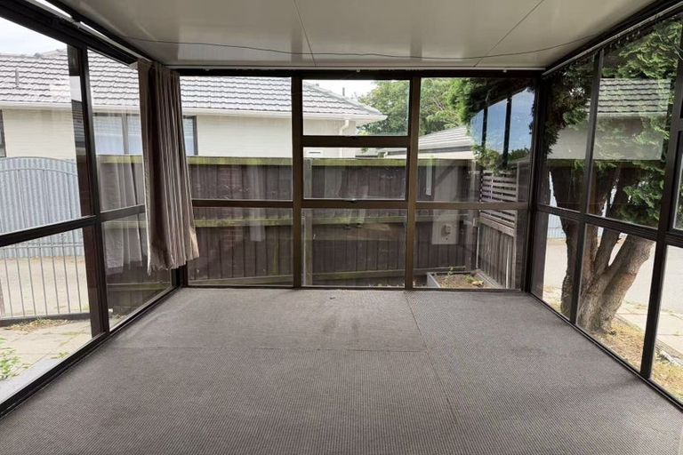 Photo of property in 10 Oakhurst Place, Russley, Christchurch, 8042
