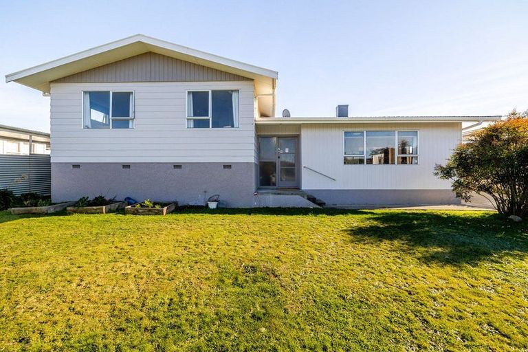 Photo of property in 14 Dewe Avenue, Feilding, 4702