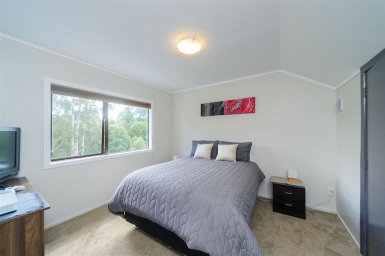 Photo of property in 120 Atawhai Road, Fitzherbert, Palmerston North, 4410