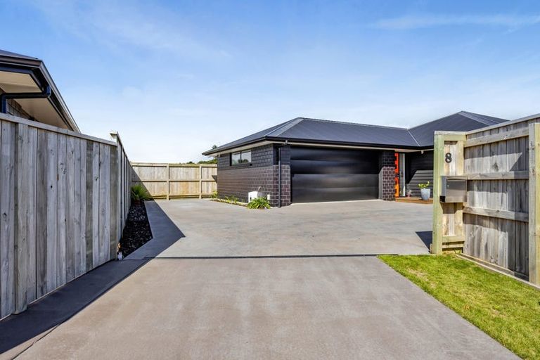 Photo of property in 8 Wheki Lane, Inglewood, 4330