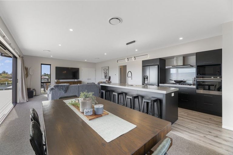 Photo of property in 6 Kingsgate Lane, Waihola, Milton, 9073