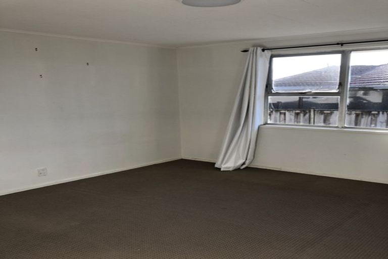 Photo of property in 38 Portadown Avenue, Pakuranga Heights, Auckland, 2010
