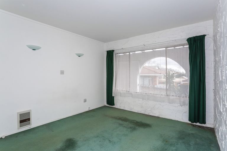Photo of property in 2/8 Wood Street, Papakura, 2110