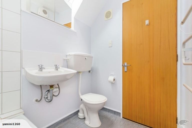 Photo of property in 15 Mcbain Grove, Avalon, Lower Hutt, 5011