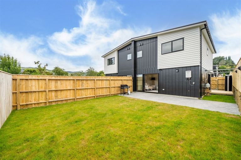 Photo of property in 42d Moeraki Road, Maoribank, Upper Hutt, 5018