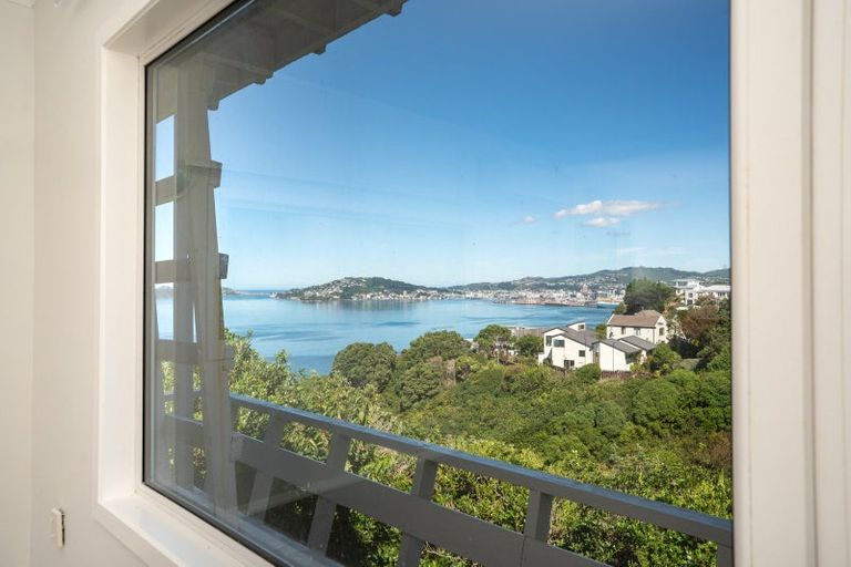 Photo of property in 2/72 Homebush Road, Khandallah, Wellington, 6035