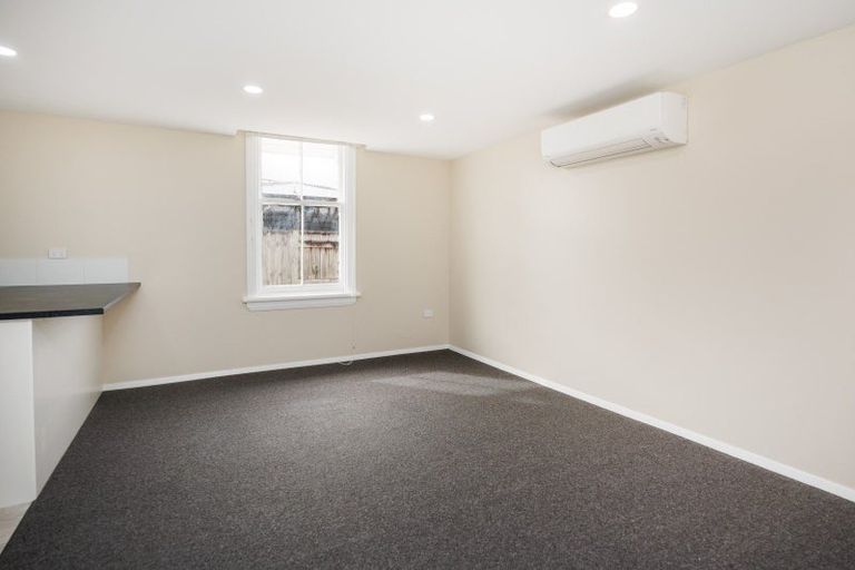 Photo of property in 305 Featherston Street, Palmerston North, 4410