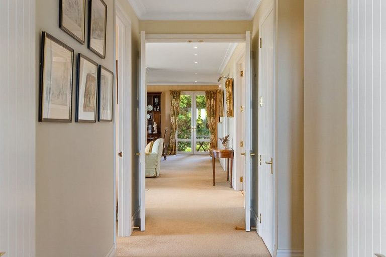 Photo of property in 38 Kaipara View Road, Helensville, 0875