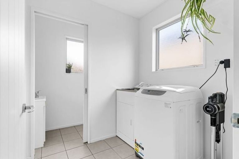 Photo of property in 214d Lincoln Road, Addington, Christchurch, 8024