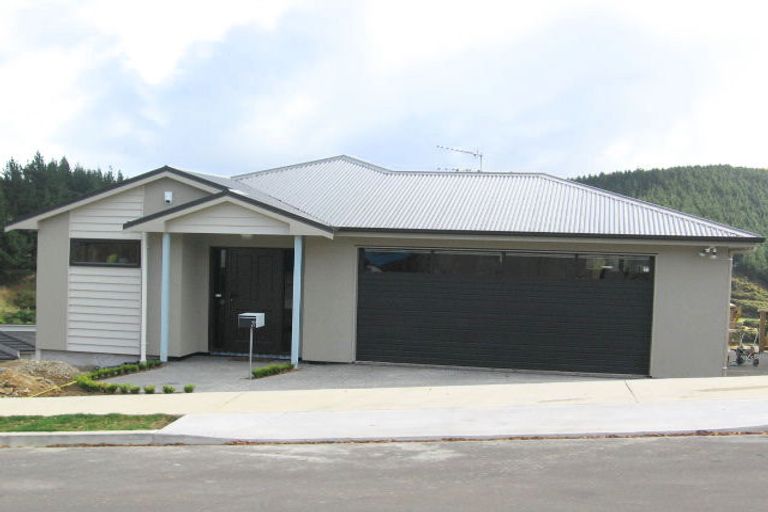 Photo of property in 27 Winsley Terrace, Churton Park, Wellington, 6037