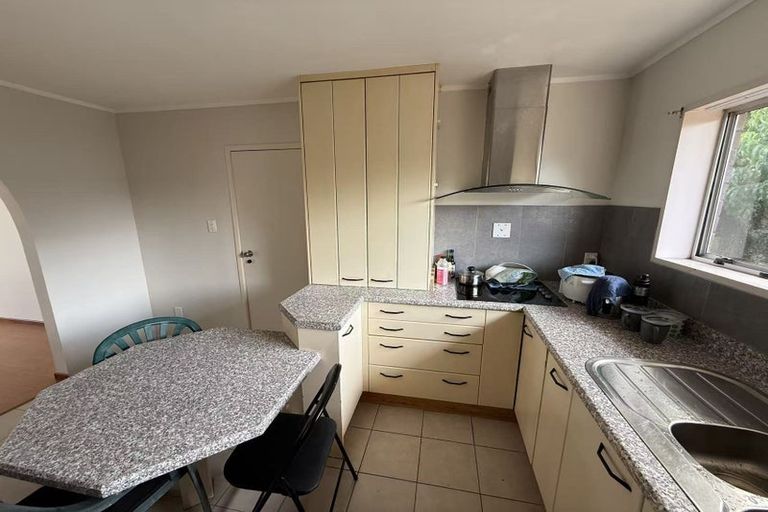 Photo of property in 2/3 Hedge Row, Sunnyhills, Auckland, 2010