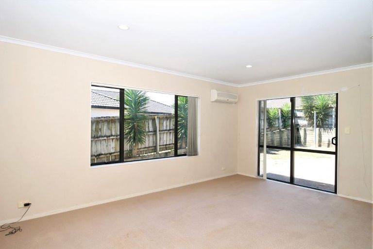 Photo of property in 15 Foxlaw Street, Randwick Park, Auckland, 2105