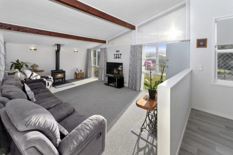 Photo of property in 22 Totaravale Street, Pukehangi, Rotorua, 3015