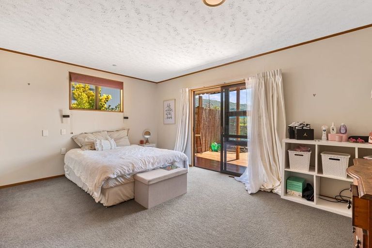 Photo of property in 73 Devon Street, Picton, 7220