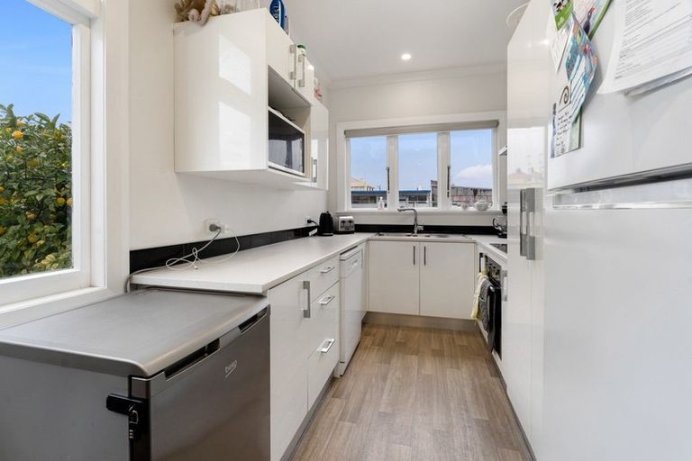 Photo of property in 3 Raukawa Street, Otaki, 5512